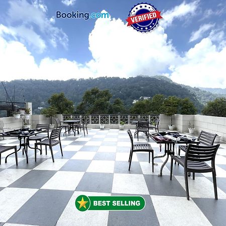 Hotel Prince ! Nainital Mall Road-Prime-Location In-Front-Of-Naini-Lake Hygiene-And-Spacious-Room Екстер'єр фото