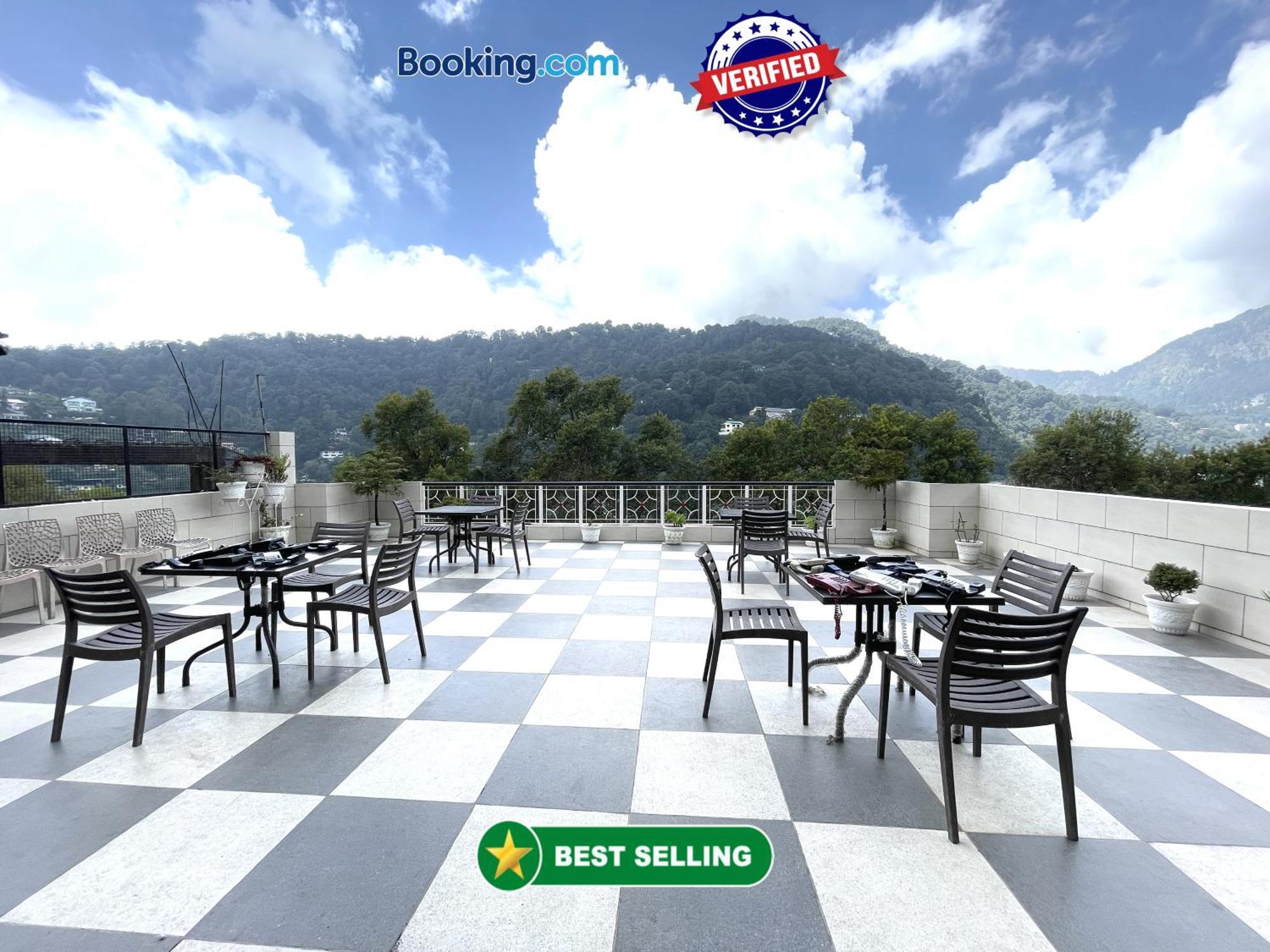 Hotel Prince ! Nainital Mall Road-Prime-Location In-Front-Of-Naini-Lake Hygiene-And-Spacious-Room Екстер'єр фото